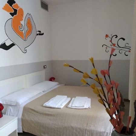 L'Archetto Hostel Cremona Kültér fotó
